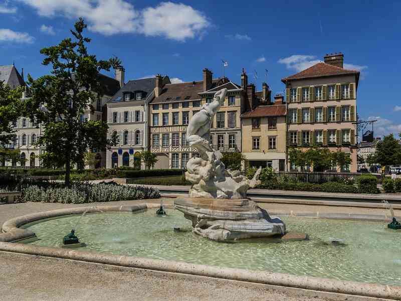 Troyes