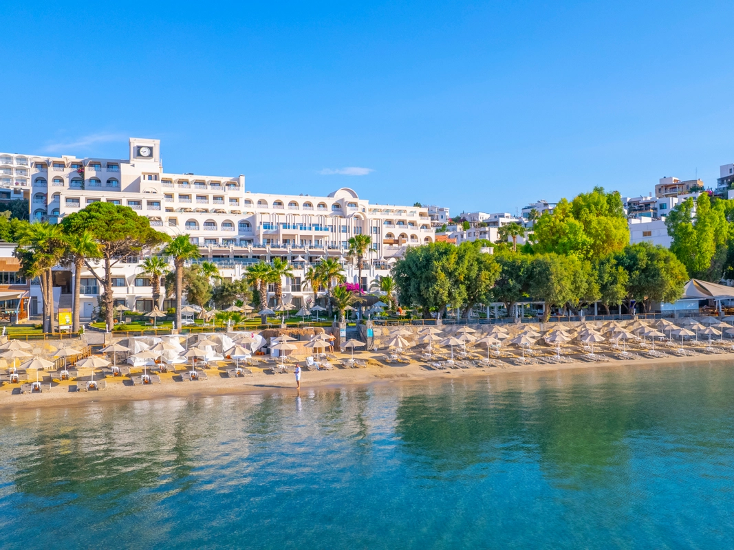 Azka Hotel
