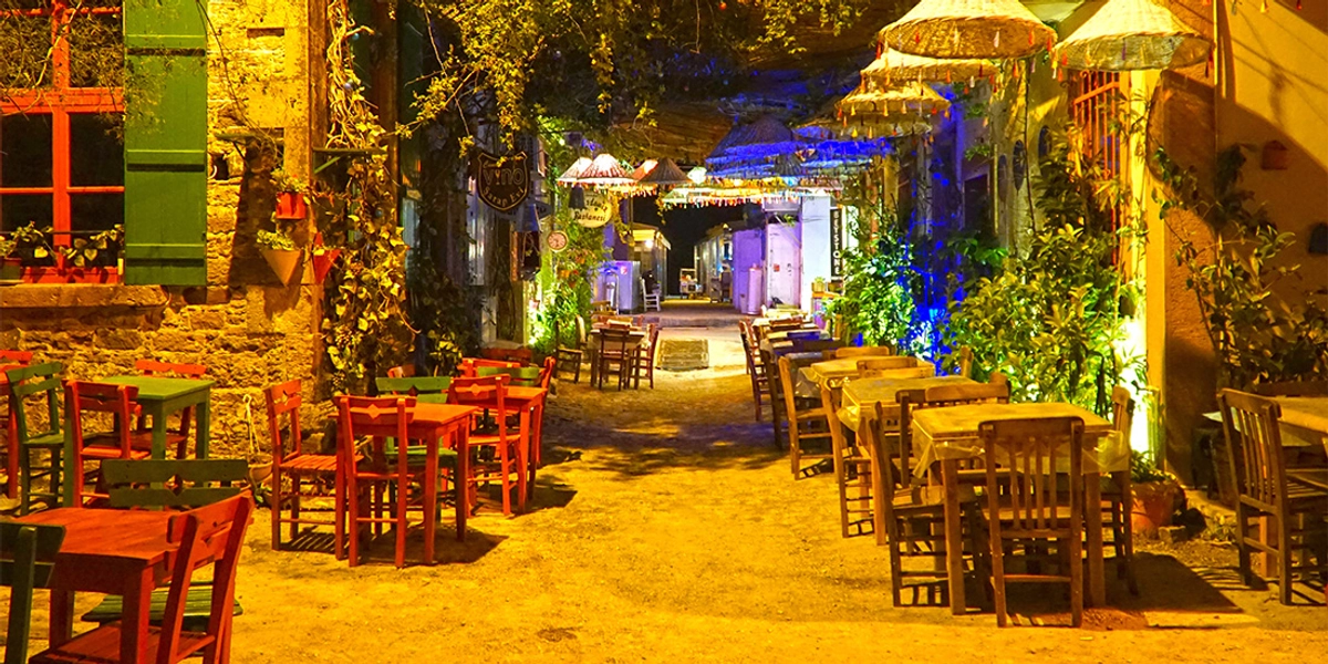 Ayvalık Gece Hayatı ve Eğlence Mekanları