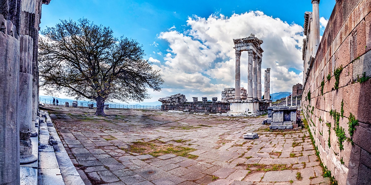 Bergama’da Görülmesi Gereken Tarihi ve Turistik Yerler