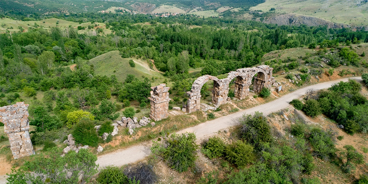 Yalvaç Seyahatine Nereden ve Nasıl Gidilir?