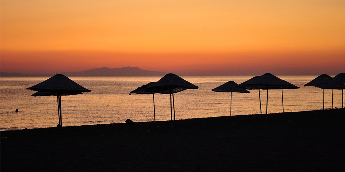 Dikili Tatilinde Gece Hayatı
