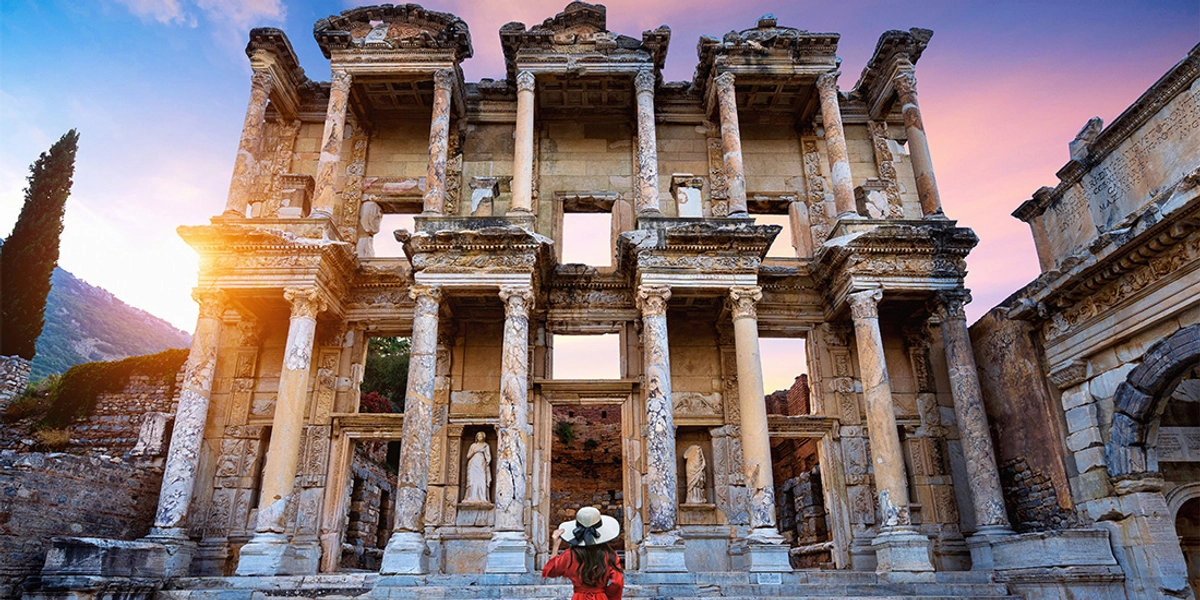 Selçuk Gezisinde Uğranması Gereken Tarihi ve Turistik Yerler