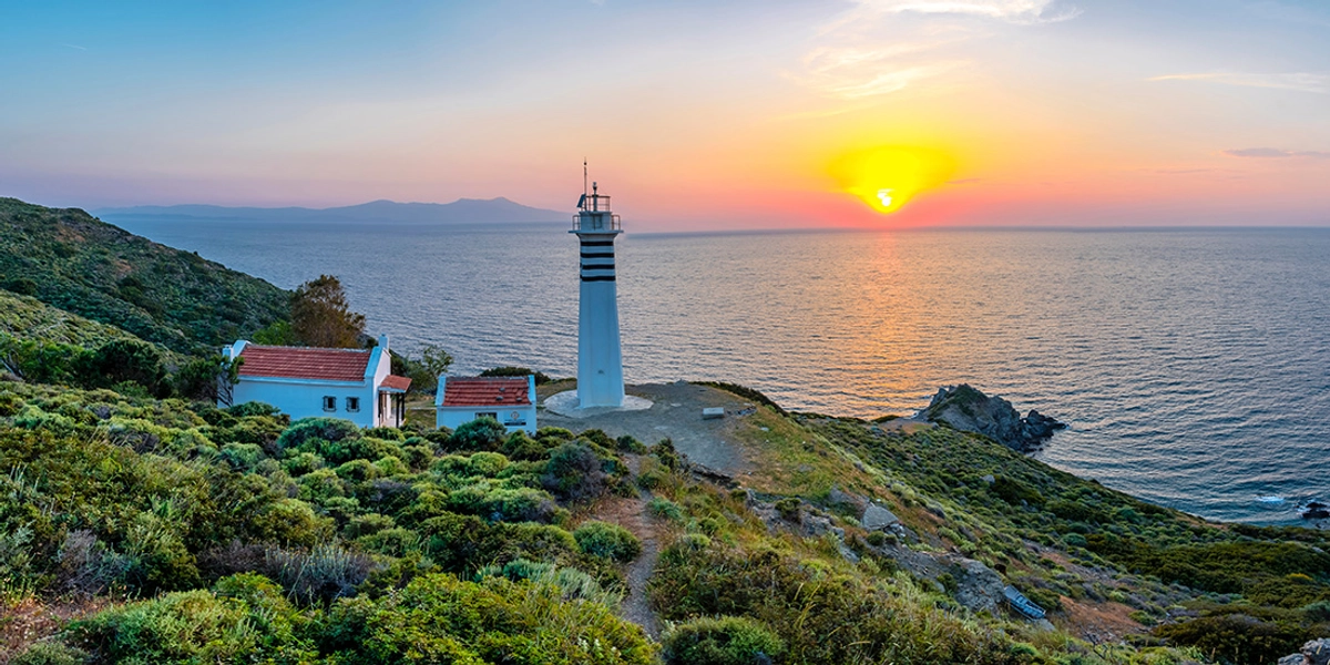 Karaburun’da Mutlaka Görmeniz Gereken Tarihi ve Turistik Yerler