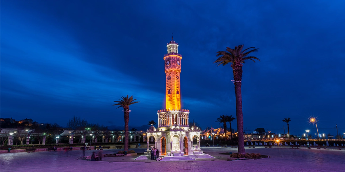 Konak Tatilinde Gece Hayatı