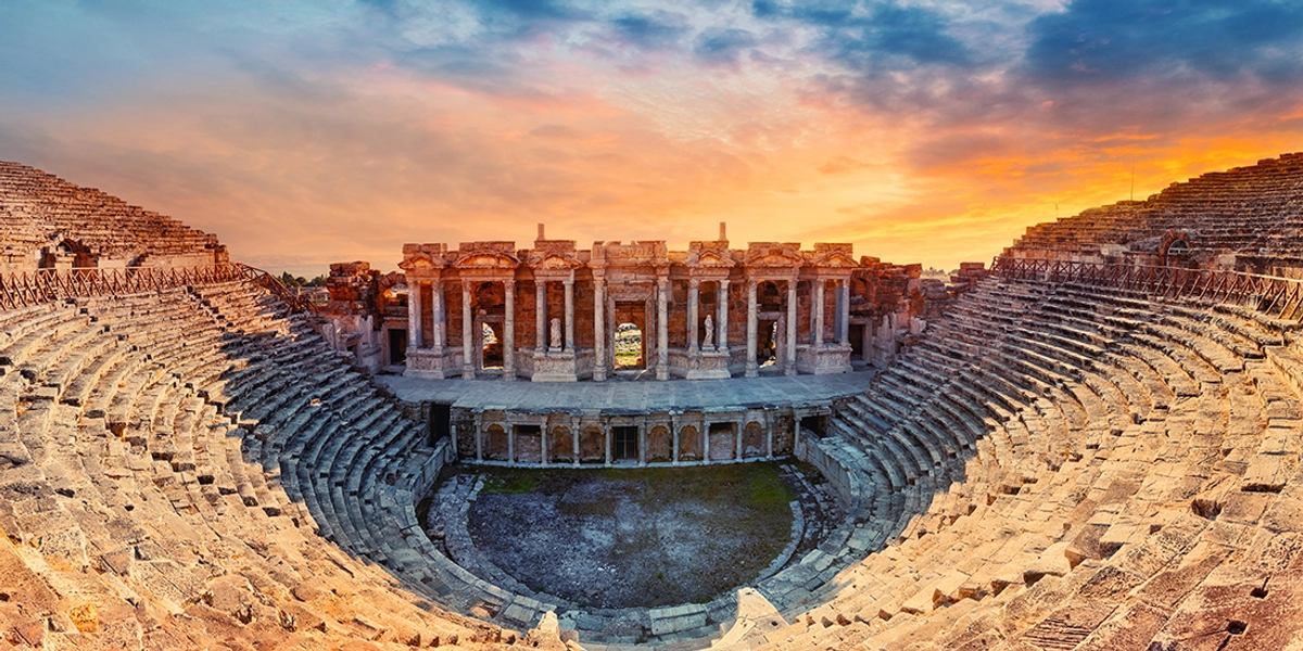 Pamukkale’nin Tarihi ve Turistik Yerleri