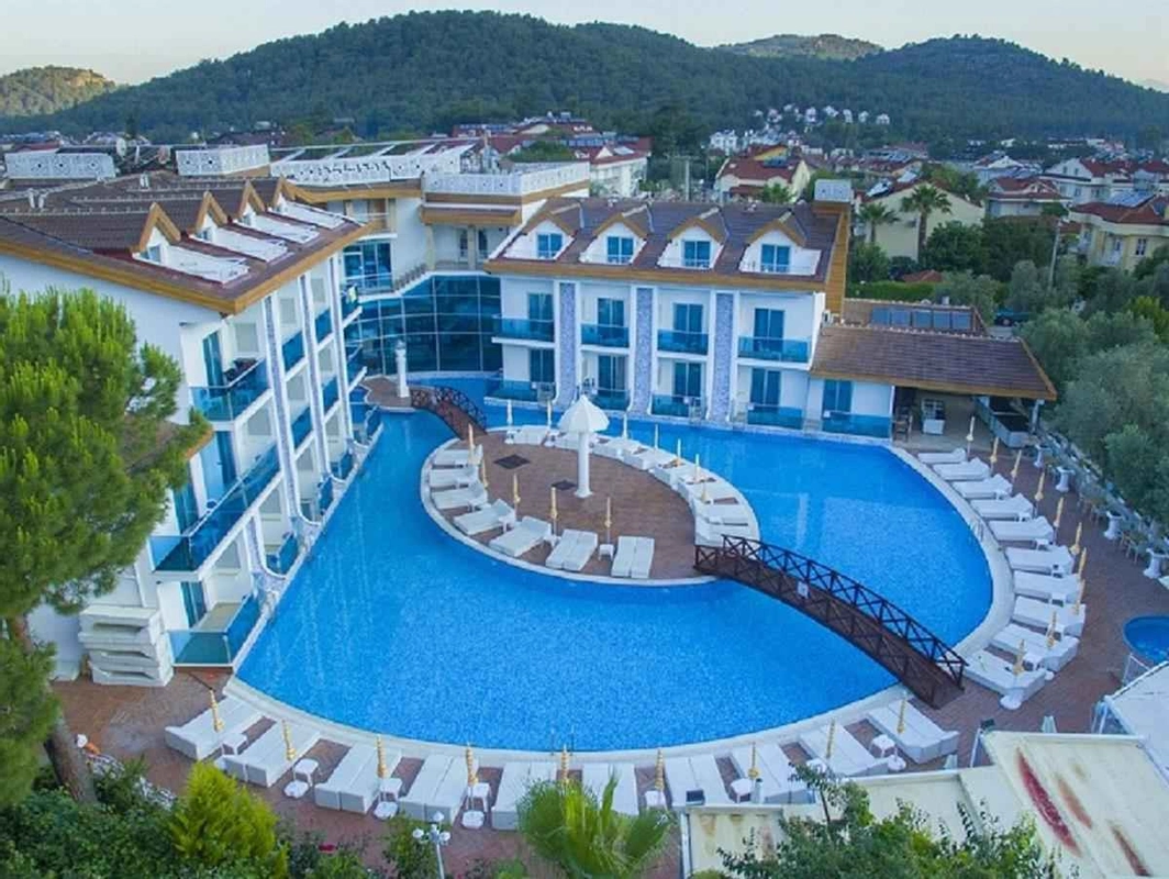 Ocean Blue High Class Hotel