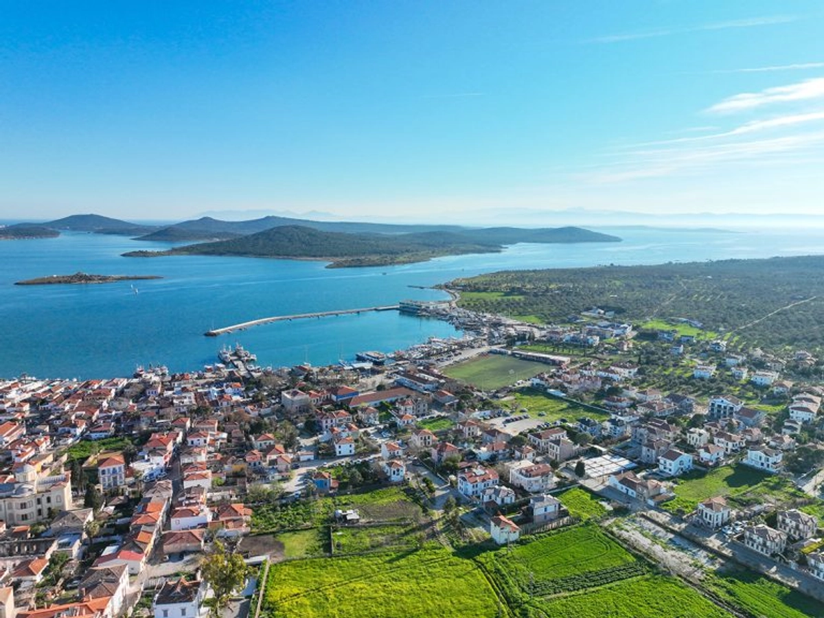 Cunda'da Gezilecek Yerler