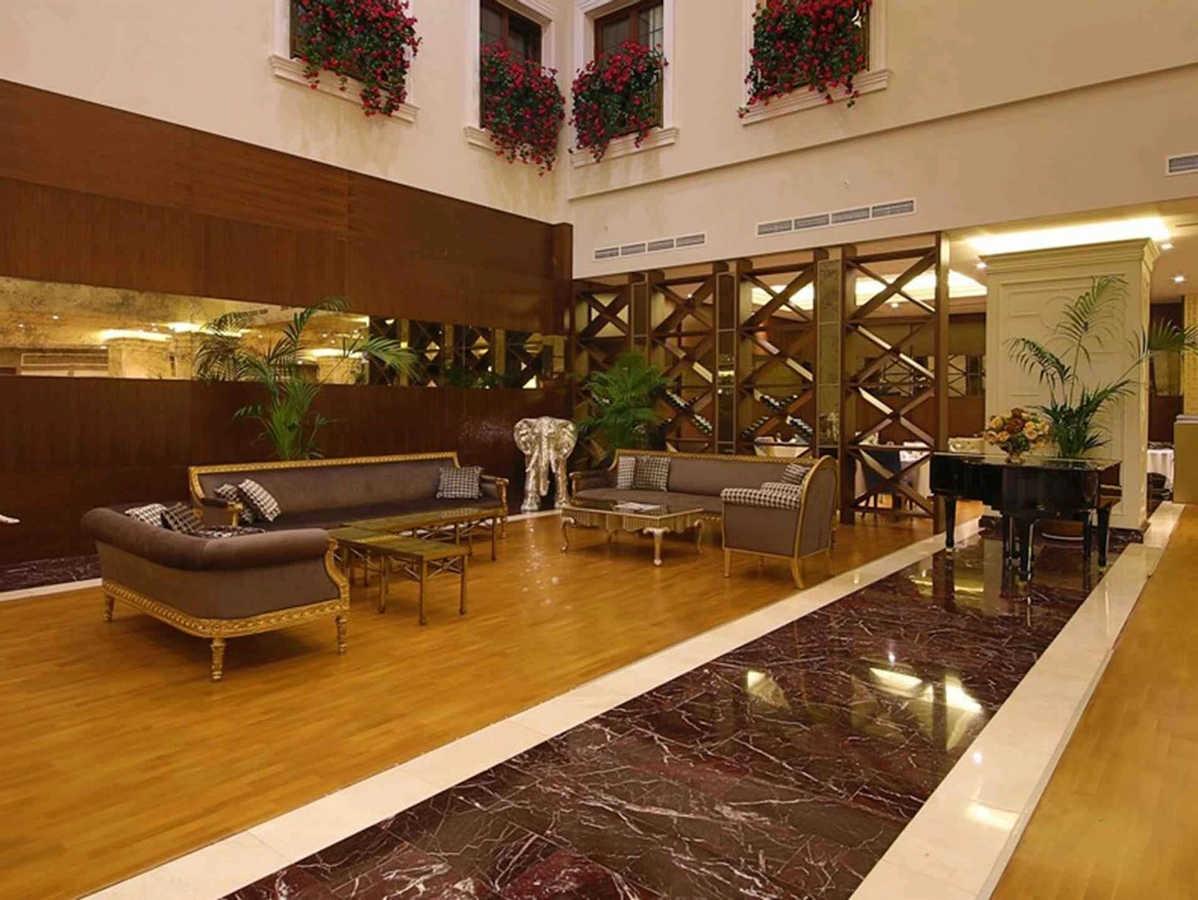 Ramada Hotels & Suites by Wyndham İstanbul Merter