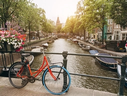 Çukurova Hareketli Avrupa'nın Kalbi Benelux Paris & Köln Turu Sunexpress Havayolları İle 6 Gece 7 Gün (CGN-AMS)