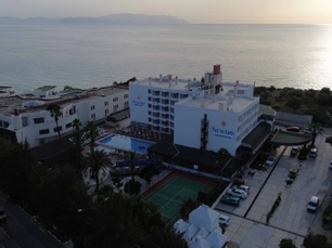 Ada Newday Resort Hotel