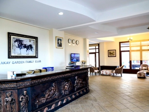 Akay Garden Family Club