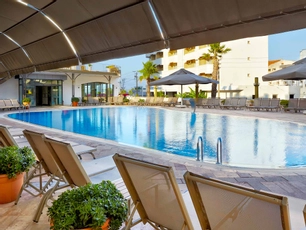 Ayvalık Çınar Hotel