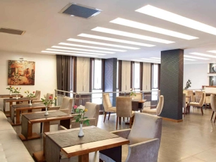 Blanca Hotel 