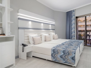 Blue Marlin Deluxe Spa & Resort 