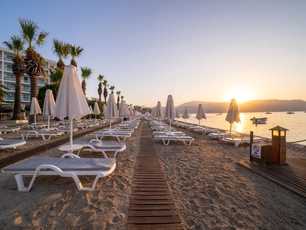 Cettia Beach Resort + 16