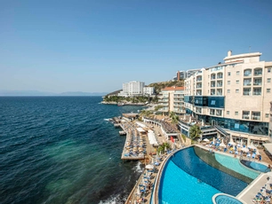 Charisma Deluxe Hotel