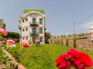 Cunda Esen Otel