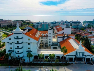 Diamond Beach Hotel & Spa