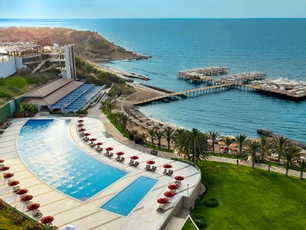 Elexus Hotel & Resort