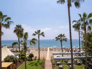 Elysee Beach Hotel