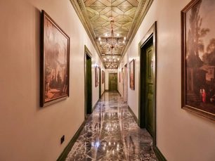 Emerald Mansion Hotel 