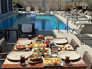 Enki Royal Çeşme Hotel