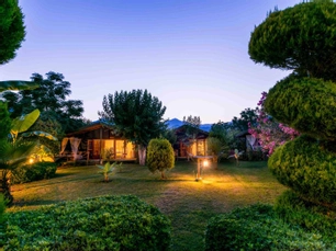 Etenna Bungalow Hotel