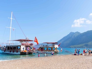 Etenna Bungalow Hotel