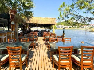 Gaia Bungalow Restaurant