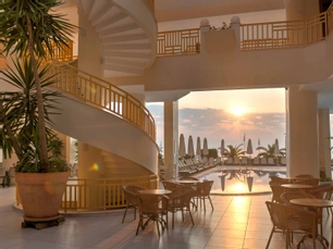 Golden Lotus Hotel