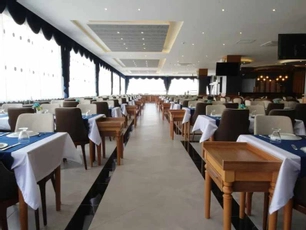 Golden Rose Deluxe Hotel