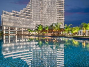 Grand Sapphire Resort