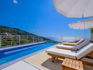 Highclere Hotel & Spa