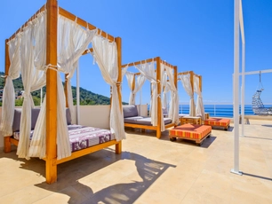 Highclere Hotel & Spa