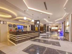 Hilly Hotel