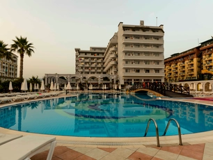 Holiday Garden Resort