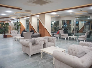 Hotel İzgi Turhan