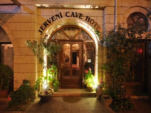 Jerveni Cave Butik Hotel