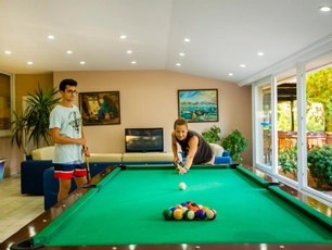 Kleopatra Beach Hotel