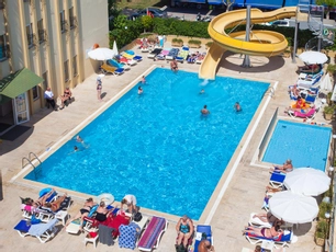 Kleopatra Beach Hotel