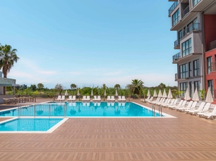 Laristone Suite & Spa Hotel