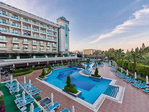 Luna Blanca Resort & Spa