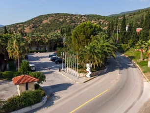 Lycus River Thermal Hotel
