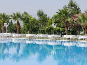 Lycus River Thermal Hotel
