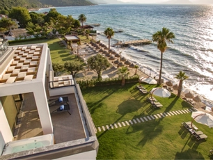 Maia Luxury Beach Hotel & Spa