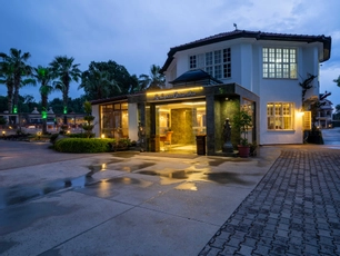 Lykia Botanika Beach