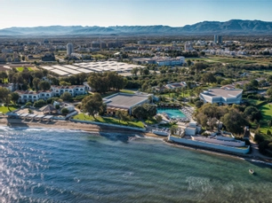 Merit Royal Gardens Hotel & Casino