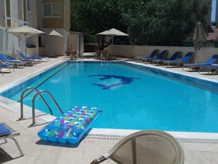 Mert Seaside Hotel (+13)