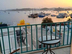 Mia Hill Suites Otel